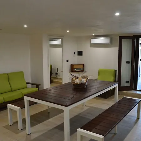 Mimi Apartmán Corsano (Apulia)